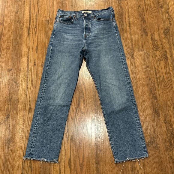 Levis Premium Wedgie Jeans Womens 28 Denim Straight Leg Button Fly 28x27 Raw Hem - Picture 1 of 11